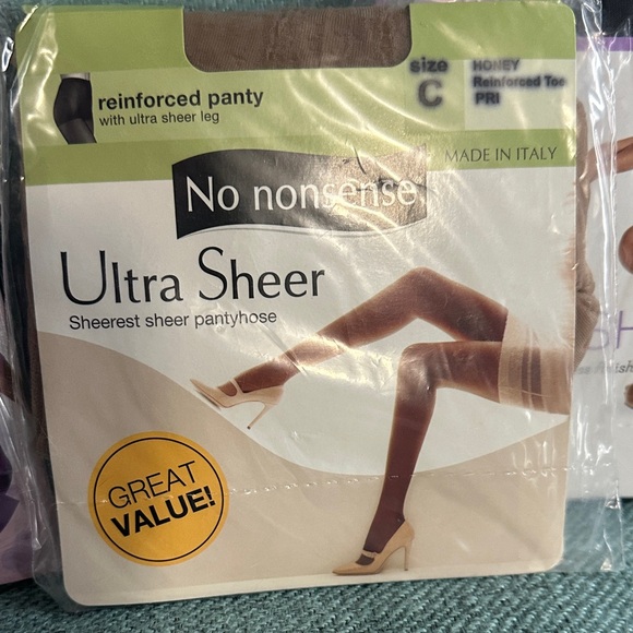 Assorted Hosiery Collection - Picture 4 of 8